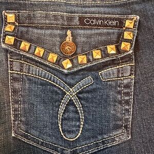 Calvin Klein woman's jeans with decorative pockets size 32/12